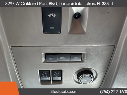 Used 2015 Cadillac Escalade Premium image 42