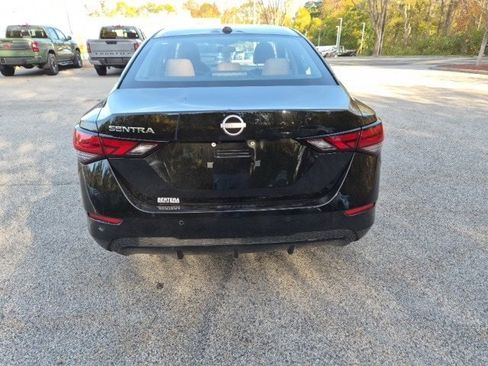 New 2025 Nissan Sentra SV w/ SV Premium Package image 7