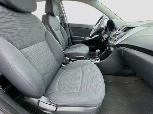 Used 2016 Hyundai Accent SE FWD image 16