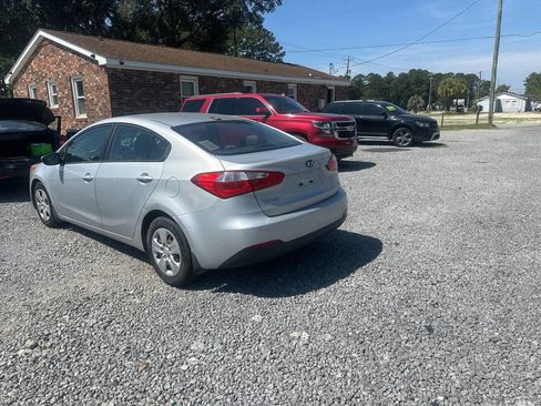 Used 2015 Kia Forte LX w/ Popular Package image 5