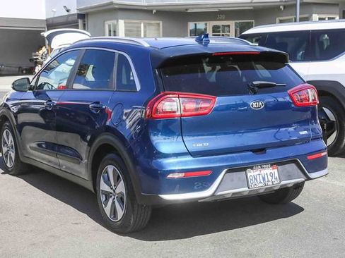Used 2019 Kia Niro EX image 8