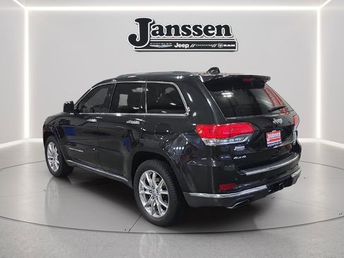Used 2016 Jeep Grand Cherokee Summit image 3