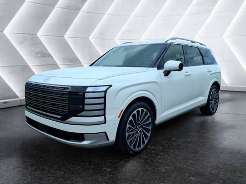Used 2026 Hyundai Palisade Calligraphy FWD image 1