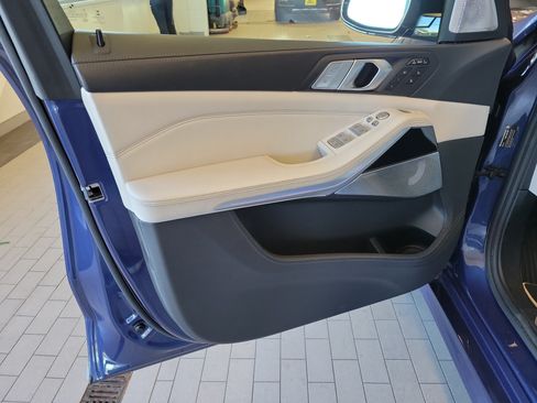 Used 2021 BMW ALPINA XB7 AWD/4WD image 15