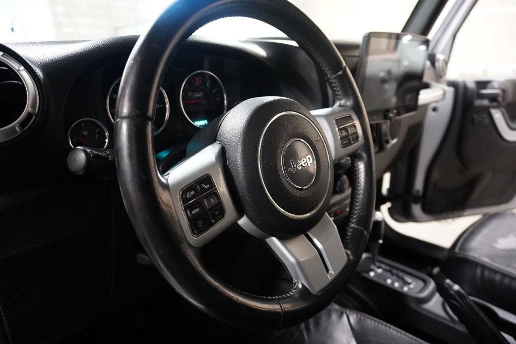 Used 2013 Jeep Wrangler Unlimited Sport AWD/4WD image 13
