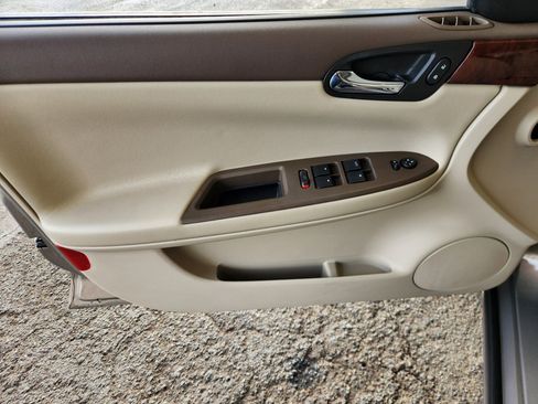 Used 2007 Chevrolet Impala LT w/ Preferred Equipment Group image 8