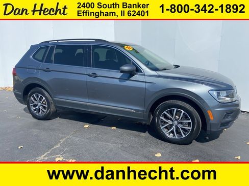 Used 2020 Volkswagen Tiguan SE image 1