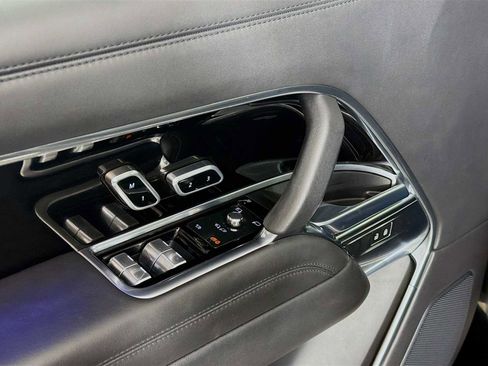 Used 2023 Land Rover Range Rover Autobiography AWD/4WD image 20