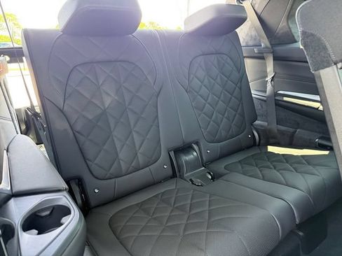 New 2027 BMW X7 xDrive40i w/ M Sport Package AWD/4WD image 22