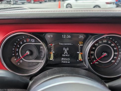 Used 2019 Jeep Wrangler Unlimited Rubicon AWD/4WD image 4