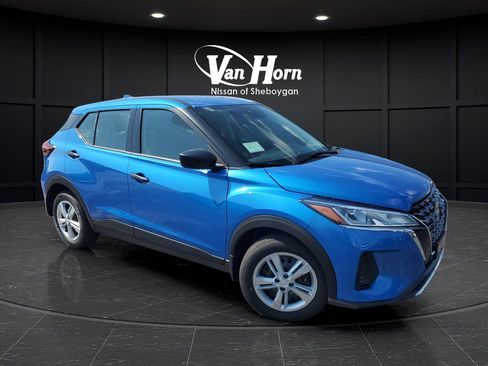 New 2025 Nissan Kicks Play S image 34