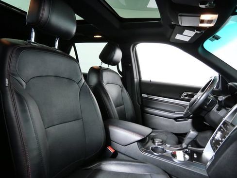 Used 2016 Ford Explorer Sport AWD/4WD image 11