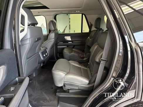 Certified 2025 Ford Expedition Active RWD image 30