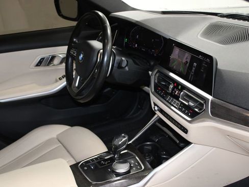 Used 2019 BMW 330i xDrive 330i xDrive image 27
