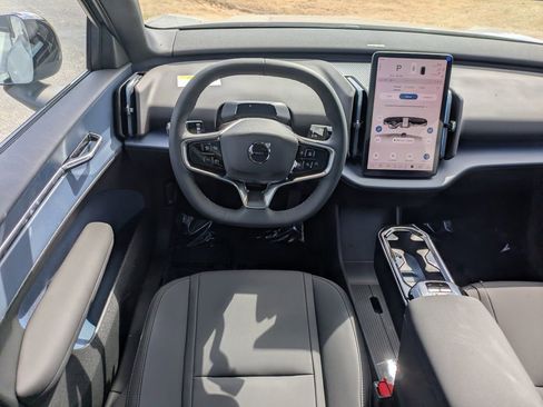 New 2026 Volvo EX30 Cross Country Ultra w/ Protection Package Premier image 17