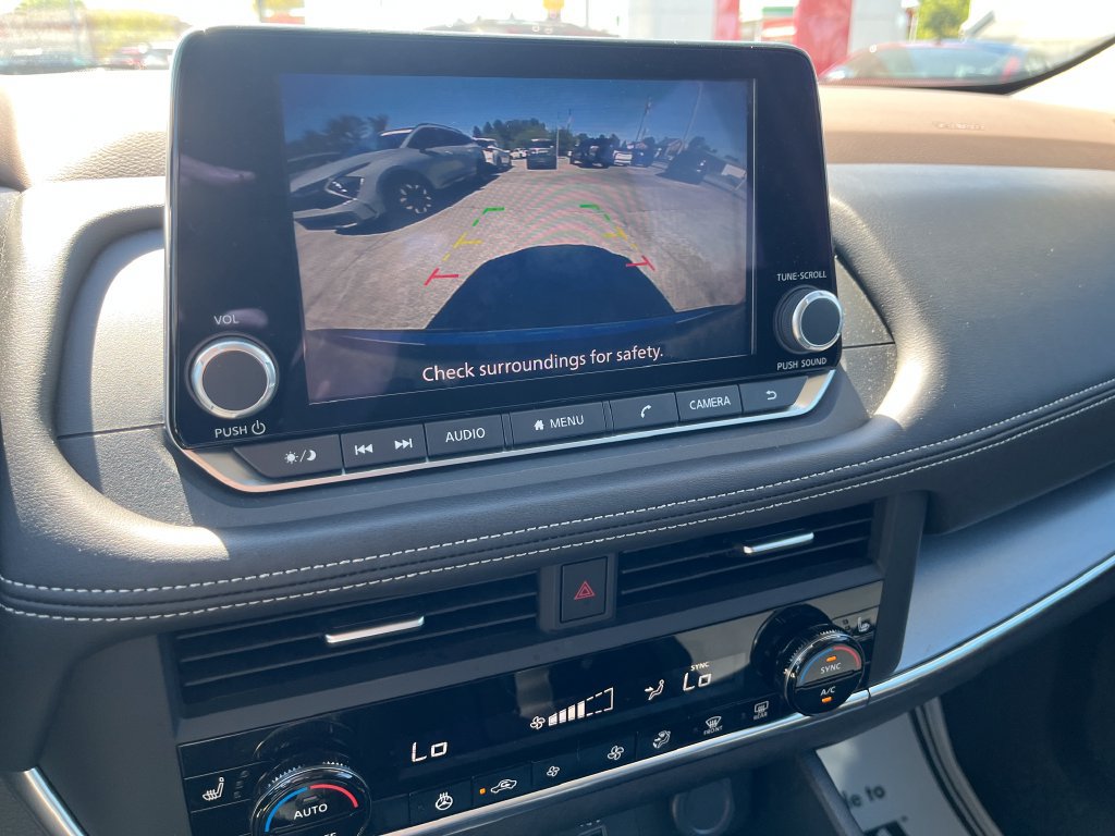 Certified 2023 Nissan Rogue SV w/ SV Premium B Package AWD/4WD image 18