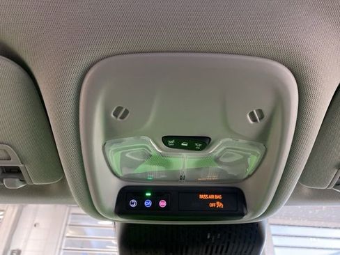 New 2027 Chevrolet Bolt LT w/ Comfort Package FWD image 18