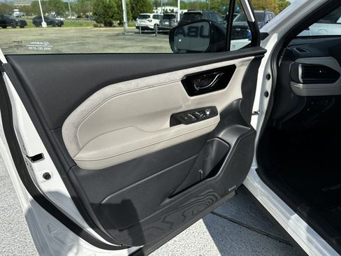 New 2026 Subaru Forester Limited AWD/4WD image 13