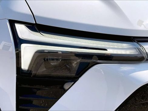 Certified 2024 Chevrolet Blazer EV RS AWD/4WD image 27