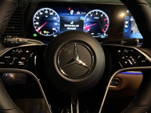 New 2026 Mercedes-Benz GLS 450 4MATIC image 24