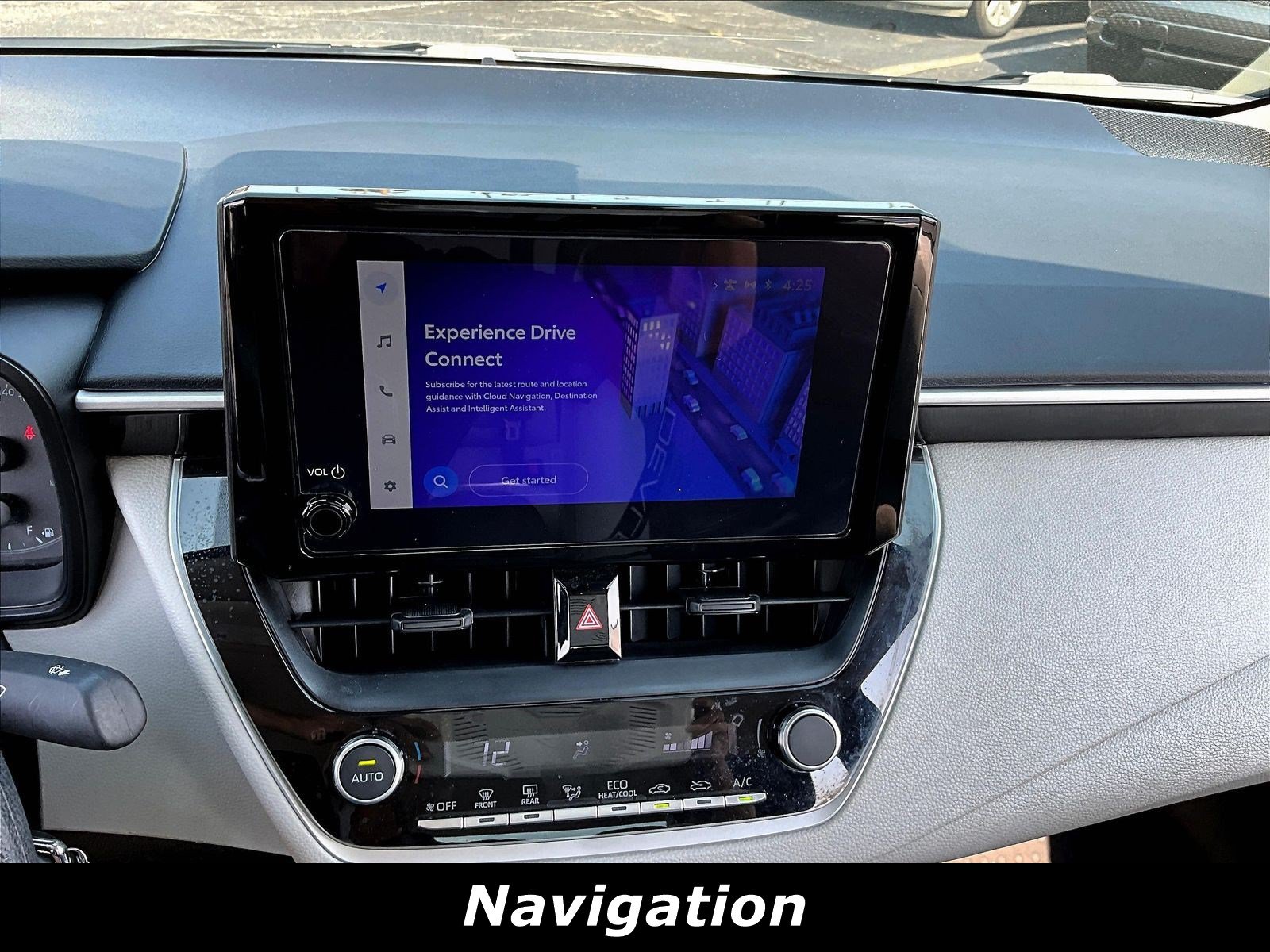 Used 2025 Toyota Corolla LE FWD image 15