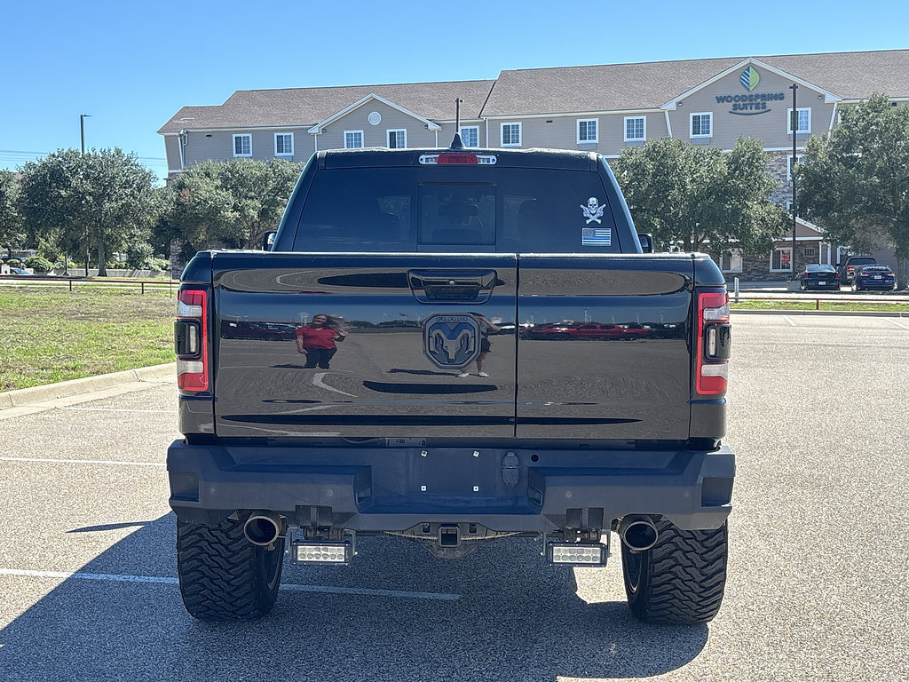 Used 2020 RAM 1500 Laramie AWD/4WD image 5