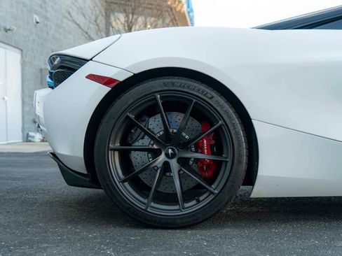 Used 2019 McLaren 720S Performance image 35
