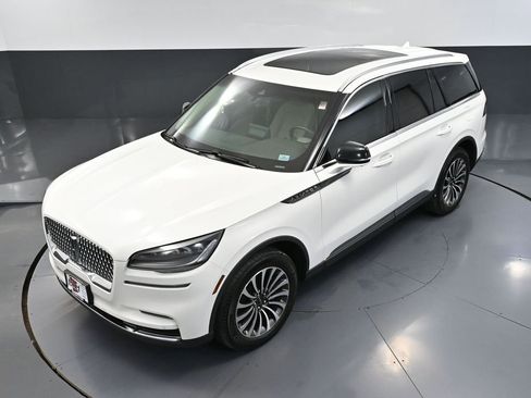 Used 2023 Lincoln Aviator Reserve image 65