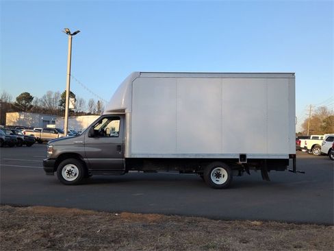 Used 2023 Ford E-350 and Econoline 350 Super Duty w/ Driver's Safety Package image 10