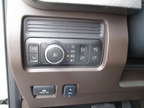 New 2026 Ford F350 King Ranch w/ FX4 Off-Road Package image 10