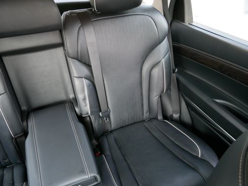 Used 2021 Genesis GV80 3.5T w/ Advanced Package 06 AWD/4WD image 12