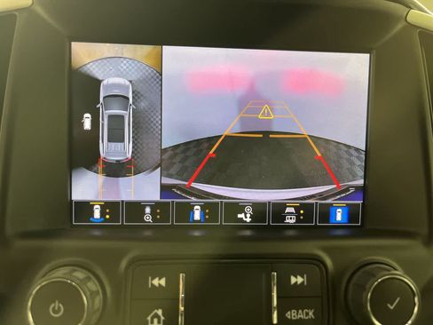 Used 2023 GMC Terrain SLT w/ Tech Package AWD/4WD image 19