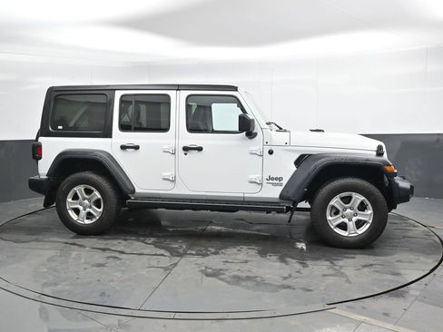 Used 2020 Jeep Wrangler Unlimited Sport S AWD/4WD image 4