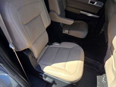 Used 2021 Ford Explorer Limited w/ Equipment Group 301A RWD image 29