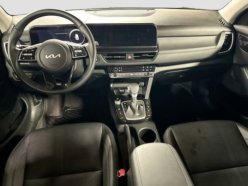 Used 2024 Kia Seltos EX AWD/4WD image 24
