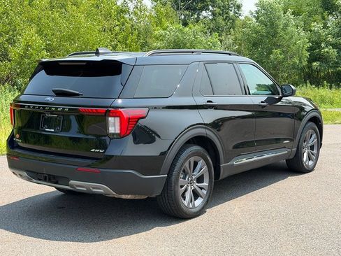 Certified 2025 Ford Explorer Active w/ Active Comfort Package AWD/4WD image 27