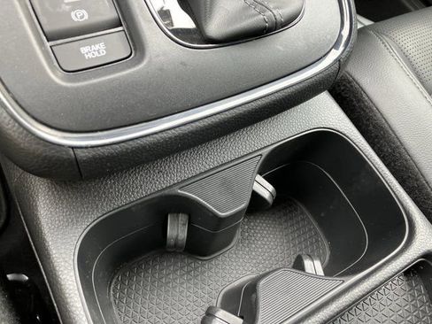 Used 2025 Honda CR-V EX-L image 3