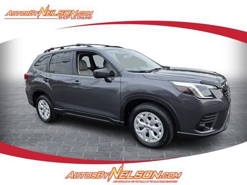 Used 2022 Subaru Forester image 1