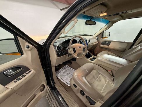 Used 2005 Ford Expedition Eddie Bauer RWD image 10