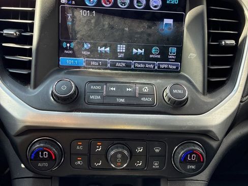 Used 2018 GMC Acadia SLT image 8