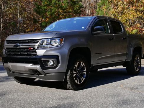 Used 2022 Chevrolet Colorado Z71 image 6