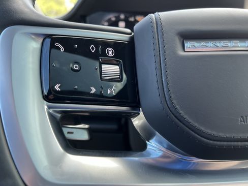 Used 2024 Land Rover Range Rover Autobiography AWD/4WD image 18