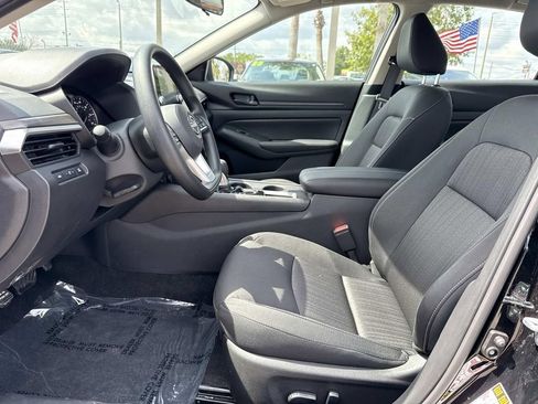 Used 2026 Nissan Altima 2.5 SV FWD image 19