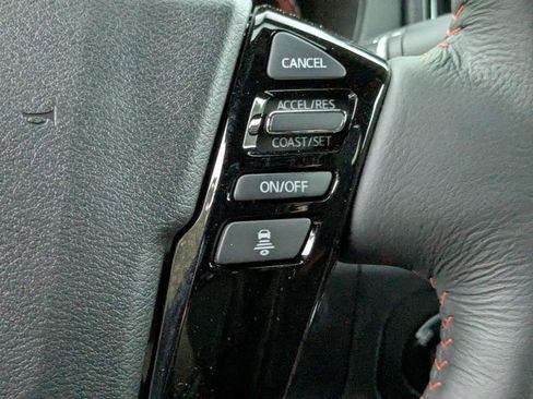 New 2025 Nissan Frontier PRO-4X w/ Pro Convenience Package image 17