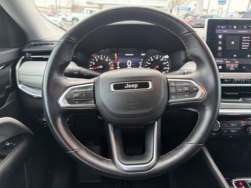 Used 2022 Jeep Compass Limited image 15