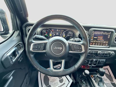 Used 2023 Jeep Wrangler Unlimited Rubicon 4xe w/ Cold Weather Group AWD/4WD image 12