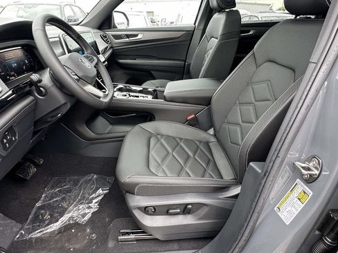 New 2026 Volkswagen Atlas Cross Sport SE AWD/4WD image 13