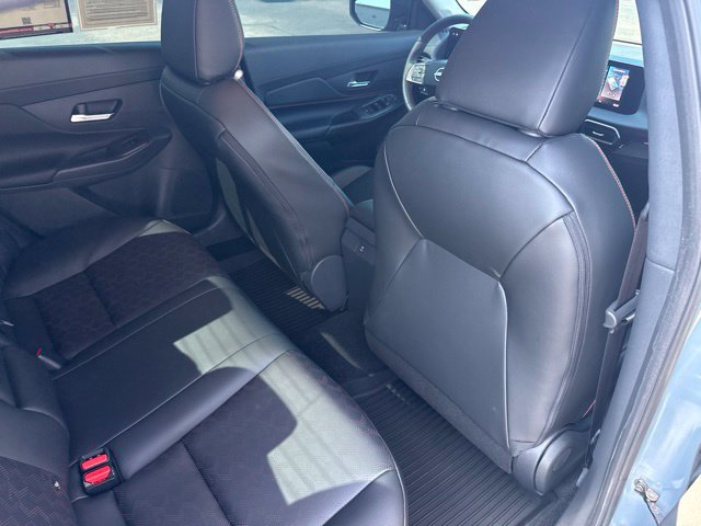 Used 2026 Nissan Sentra SR w/ SR Premium Package FWD image 17