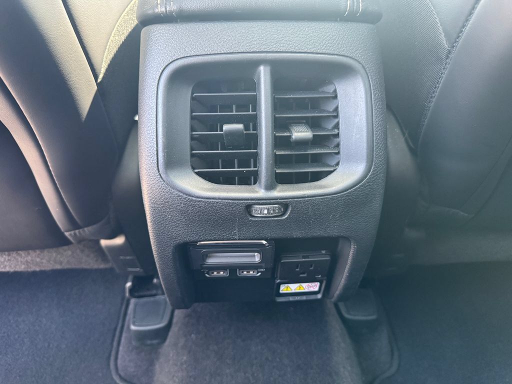 Used 2019 Jeep Cherokee Limited w/ Trailer Tow Group AWD/4WD image 39