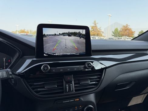 Used 2023 Ford Escape ST-Line image 17